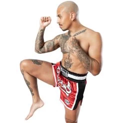 8 Weapons Muay Thai Short Super Mesh Rood Zwart -Boksen Winkel 8 weapons 8 weapons muay thai short super mesh roo 6