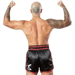 8 Weapons Muay Thai Short Super Mesh Zwart Rood