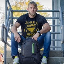 Bad Boy Built T-shirt Zwart Geel