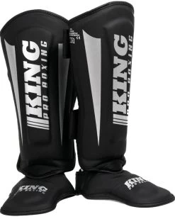 King Pro Boxing Scheenbeschermers KPB/SG REVO 7 Zwart Zilver 11 King Pro Boxing Scheenbeschermers KPB/SG REVO 7 Zwart Zilver -Boksen Winkel king pro boxing king pro boxing scheenbeschermers 13