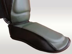 MUAY Kickboks Scheenbeschermers Zwart Army Green