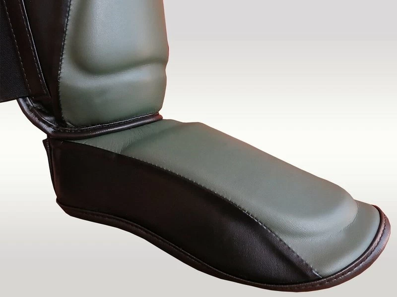 MUAY Kickboks Scheenbeschermers Zwart Army Green 3 MUAY Kickboks Scheenbeschermers Zwart Army Green