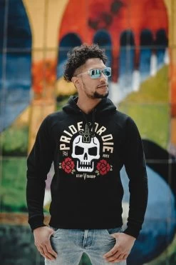Pride Or Die Hoody Sweater Stay Sharp Zwart