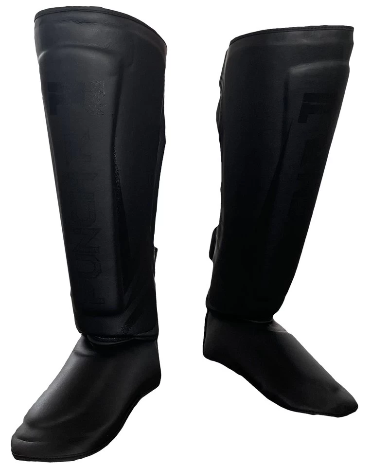 PunchR™ Electric Kickboks Muay Thai Scheenbeschermers Zwart Zwart Microfiber 4 PunchR™ Electric Kickboks Muay Thai Scheenbeschermers Zwart Zwart Microfiber - Afbeelding 2