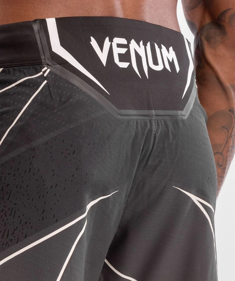 UFC Venum Authentic Fight Night Short Long Fit Zwart 7 UFC Venum Authentic Fight Night Short Long Fit Zwart - Afbeelding 5