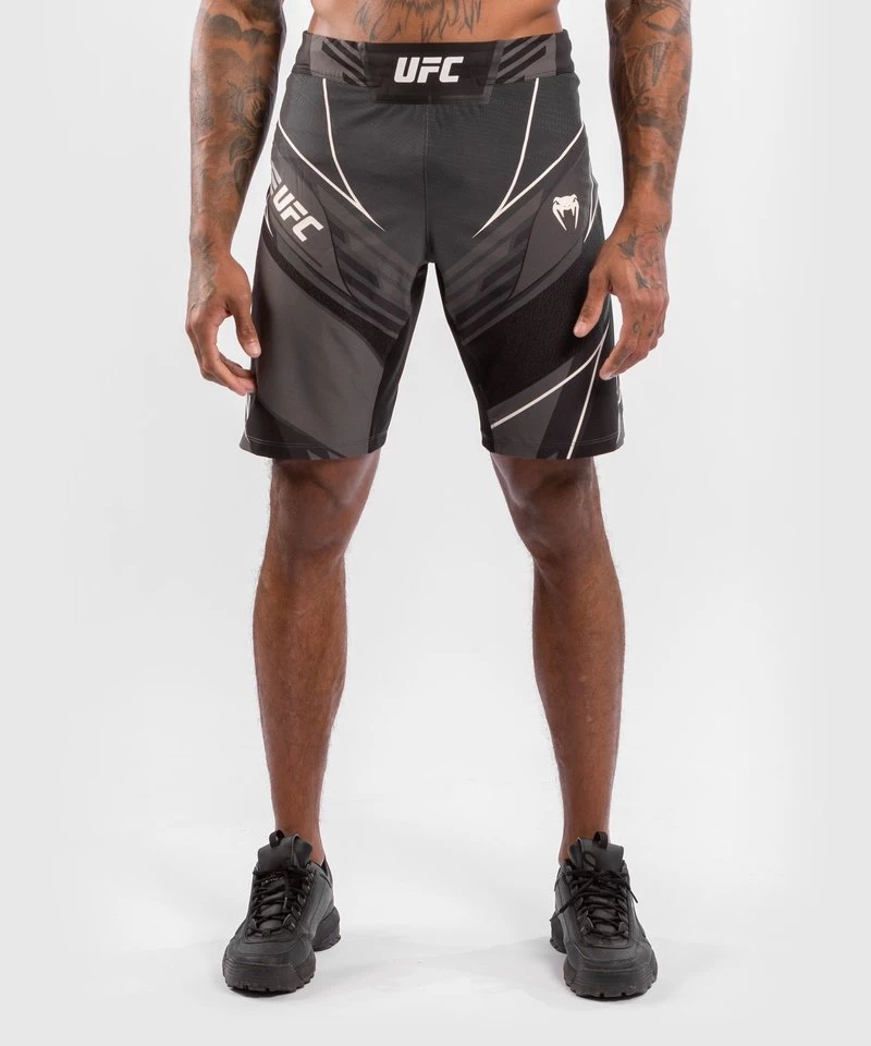 UFC Venum Authentic Fight Night Short Long Fit Zwart 11 UFC Venum Authentic Fight Night Short Long Fit Zwart - Afbeelding 9