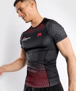 UFC X VENUM Performance Institute S/S Rash Guard Zwart Rood -Boksen Winkel ufc venum ufc x venum performance institute s s ra 7