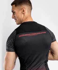 UFC X VENUM Performance Institute S/S Rash Guard Zwart Rood -Boksen Winkel ufc venum ufc x venum performance institute s s ra 8