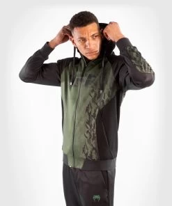 UFC Venum Authentic Fight Week Hoodie Met Rits Kaki 11 UFC Venum Authentic Fight Week Hoodie Met Rits Kaki -Boksen Winkel venum ufc venum authentic fight week hoodie met ri 1