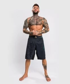 Venum Assassin's Creed Reloaded Fight Shorts Zwart