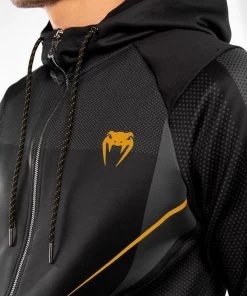 Venum Athletics Hoodie Zwart Goud -Boksen Winkel venum venum athletics hoodie zwart goud 8