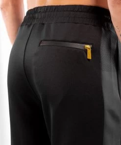 Venum Athletics Joggingbroek Zwart Goud -Boksen Winkel venum venum athletics joggingbroek zwart goud 2