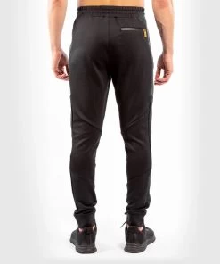 Venum Athletics Joggingbroek Zwart Goud -Boksen Winkel venum venum athletics joggingbroek zwart goud 5