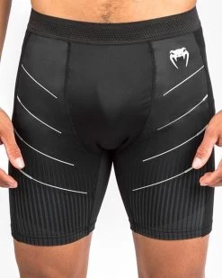 Venum Biomecha Vale Tudo Short Zwart Grijs -Boksen Winkel venum venum biomecha vale tudo short zwart grijs 2