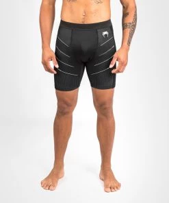 Venum Biomecha Vale Tudo Short Zwart Grijs -Boksen Winkel venum venum biomecha vale tudo short zwart grijs 5