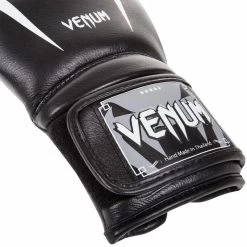 Venum Bokshandschoenen Giant 3.0 Zwart Wit Venum Fight Gear -Boksen Winkel venum venum bokshandschoenen giant 30 zwart wit ve 2