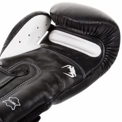 Venum Bokshandschoenen Giant 3.0 Zwart Wit Venum Fight Gear -Boksen Winkel venum venum bokshandschoenen giant 30 zwart wit ve 3