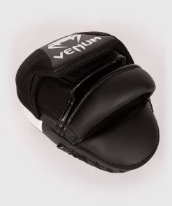 Venum Cellular 3.0 Hand Pads Punch Mitts Zwart Wit 13 Venum Cellular 3.0 Hand Pads Punch Mitts Zwart Wit -Boksen Winkel venum venum cellular 30 hand pads punch mitts zwar 4