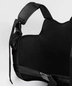 Venum Challenger Body Protector Zwart Wit -Boksen Winkel venum venum challenger body protector zwart wit 2