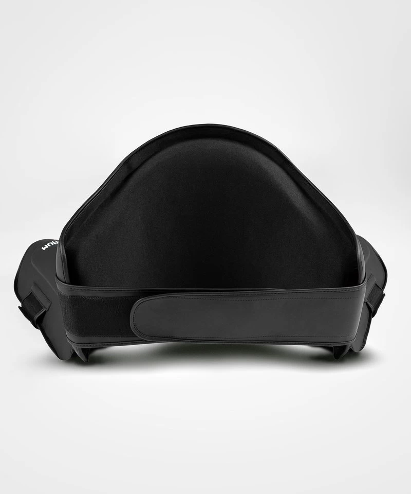 Venum Challenger Buik- En Beenbeschermer Zwart Wit 3 Venum Challenger Buik- En Beenbeschermer Zwart Wit