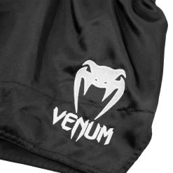 Venum Classic Muay Thai Kickboks Broekjes Zwart Wit -Boksen Winkel venum venum classic muay thai kickboks broekjes zw 11