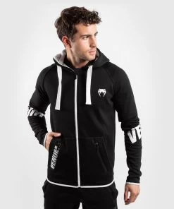 Venum Contender 3.0 Hoody Zwart Wit By Venum Fightwear 19 Venum Contender 3.0 Hoody Zwart Wit By Venum Fightwear -Boksen Winkel venum venum contender 30 hoody zwart wit by venum 7