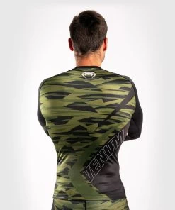Venum Contender 5.0 Rashguards L / S Khaki Camo -Boksen Winkel venum venum contender 50 rashguards l s khaki camo 1