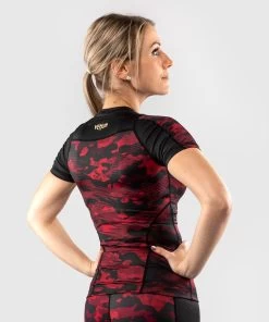 Venum Defender Rash Guard S/S Dames Zwart Rood 17 Venum Defender Rash Guard S/S Dames Zwart Rood -Boksen Winkel venum venum defender rash guard s s dames zwart ro 7