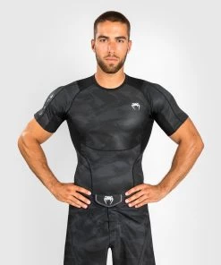 Venum Electron 3.0 Rash Guard Compressie Shirt S/S Zwart -Boksen Winkel venum venum electron 30 rash guard compressie shir 11