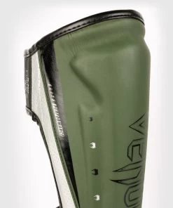 Venum Elite Evo Kickboks Scheenbeschermers Kaki Zilver -Boksen Winkel venum venum elite evo kickboks scheenbeschermers k 1