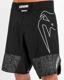 Venum Fightshort Light 4.0 Zwart Wit -Boksen Winkel venum venum fightshort light 40 zwart wit 3