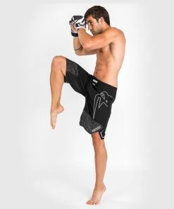 Venum Fightshort Light 4.0 Zwart Wit -Boksen Winkel venum venum fightshort light 40 zwart wit 8