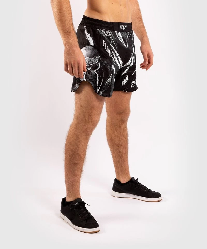Venum GLDTR 4.0 Fightshorts Zwart Wit 4 Venum GLDTR 4.0 Fightshorts Zwart Wit - Afbeelding 2