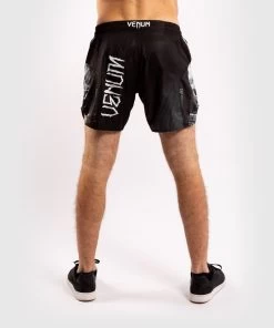 Venum GLDTR 4.0 Fightshorts Zwart Wit 21 Venum GLDTR 4.0 Fightshorts Zwart Wit -Boksen Winkel venum venum gldtr 40 fightshorts zwart wit 9