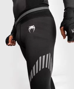 Venum JAWS 2.0 Sportlegging Spats Heren Zwart Grijs -Boksen Winkel venum venum jaws 20 sportlegging spats heren zwart 3