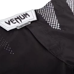 Venum Jaws MMA Fight Shorts Zwart Wit Venum Kleding -Boksen Winkel venum venum jaws mma fight shorts zwart wit venum 5