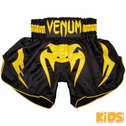 Venum Kids BANGKOK INFERNO Muay Thai Short Zwart Geel -Boksen Winkel venum venum kids bangkok inferno muay thai short z 6