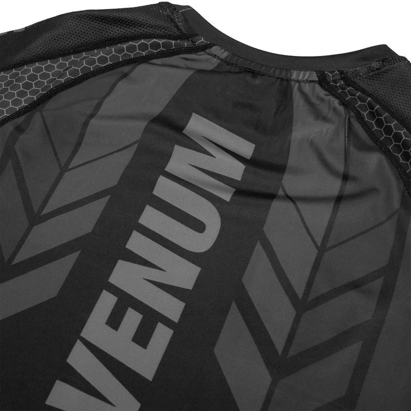 Venum Kleding Technical 2.0 Rash Guard L/S Zwart Zwart 7 Venum Kleding Technical 2.0 Rash Guard L/S Zwart Zwart - Afbeelding 5
