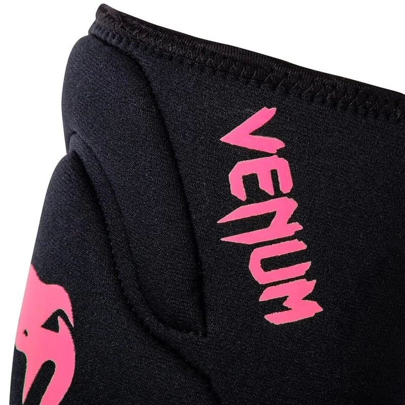 Venum Knie Beschermers Kontact Gel Kneepads Zwart Roze 3 Venum Knie Beschermers Kontact Gel Kneepads Zwart Roze