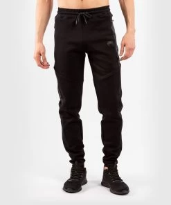 Venum Laser EVO 2.0 Joggingbroek Zwart Zwart 21 Venum Laser EVO 2.0 Joggingbroek Zwart Zwart -Boksen Winkel venum venum laser evo 20 joggingbroek zwart zwart 9