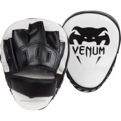 Venum Light Focus Mitts White Black Venum Gear 9 Venum Light Focus Mitts White Black Venum Gear -Boksen Winkel venum venum light focus mitts white black venum ge 3
