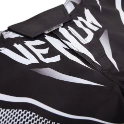 Venum MMA Fight Shorts Eyes Zwart Wit -Boksen Winkel venum venum mma fight shorts eyes zwart wit 6