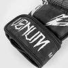 Venum MMA GLDTR 4.0 MMA Handschoenen Zwart Wit 1 Venum MMA GLDTR 4.0 MMA Handschoenen Zwart Wit -Boksen Winkel venum venum mma gldtr 40 mma handschoenen zwart wi