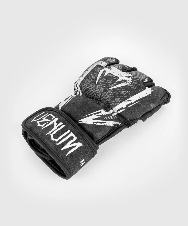 Venum MMA GLDTR 4.0 MMA Handschoenen Zwart Wit 7 Venum MMA GLDTR 4.0 MMA Handschoenen Zwart Wit - Afbeelding 5
