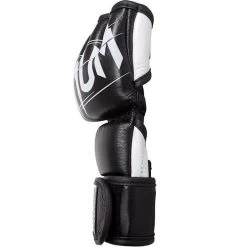Venum MMA Handschoenen Undisputed 2.0 Zwart Wit MMA Gloves 13 Venum MMA Handschoenen Undisputed 2.0 Zwart Wit MMA Gloves -Boksen Winkel venum venum mma handschoenen undisputed 20 zwart w 5