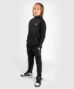 Venum OKINAWA 3.0 Joggers Kids Zwart Rood -Boksen Winkel venum venum okinawa 30 joggers kids zwart rood 2