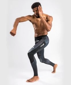 Venum OKINAWA 3.0 Sportlegging Zwart Rood -Boksen Winkel venum venum okinawa 30 sportlegging zwart rood 3