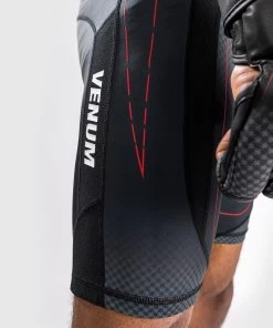 Venum OKINAWA 3.0 Vale Tudo Short Zwart Rood 20 Venum OKINAWA 3.0 Vale Tudo Short Zwart Rood -Boksen Winkel venum venum okinawa 30 vale tudo short zwart rood 8