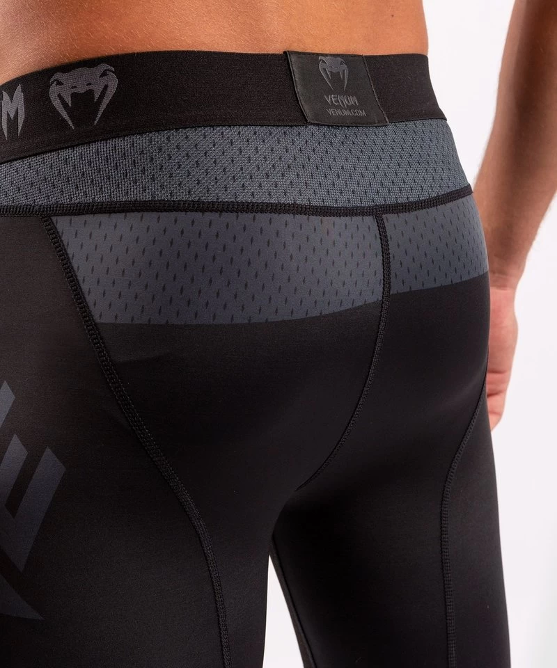 Venum ONE FC Impact Compression Tights Legging Zwart Zwart 3 Venum ONE FC Impact Compression Tights Legging Zwart Zwart