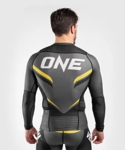 Venum ONE FC Impact Rashguard L/S Grijs Geel -Boksen Winkel venum venum one fc impact rashguard l s grijs geel 5